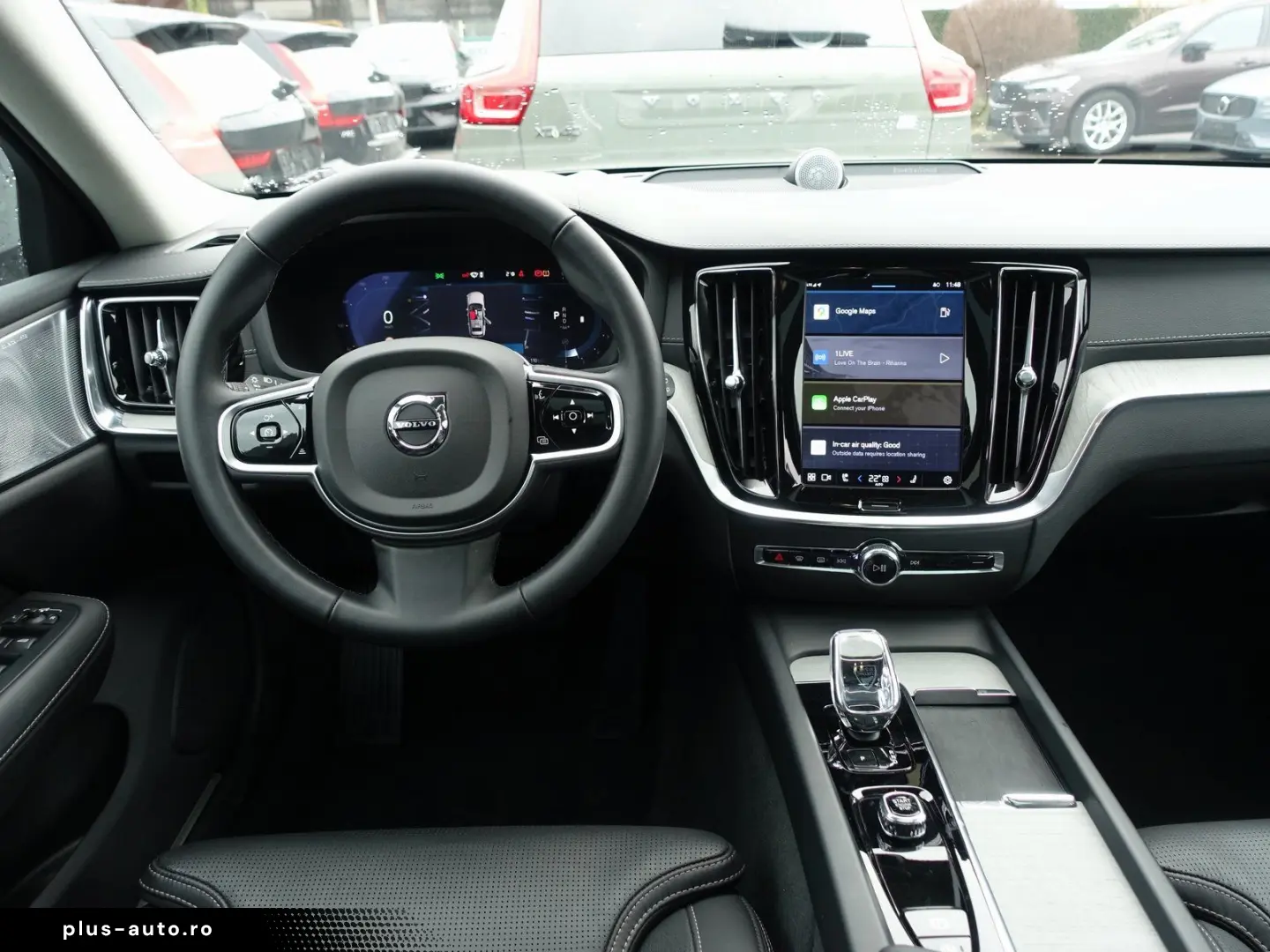 VOLVO V60 B4 Ultra Dark B&W Massage AHK 360  HeadUP