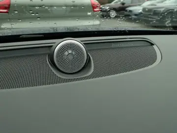 VOLVO V60 B4 Ultra Dark B&W Massage AHK 360  HeadUP