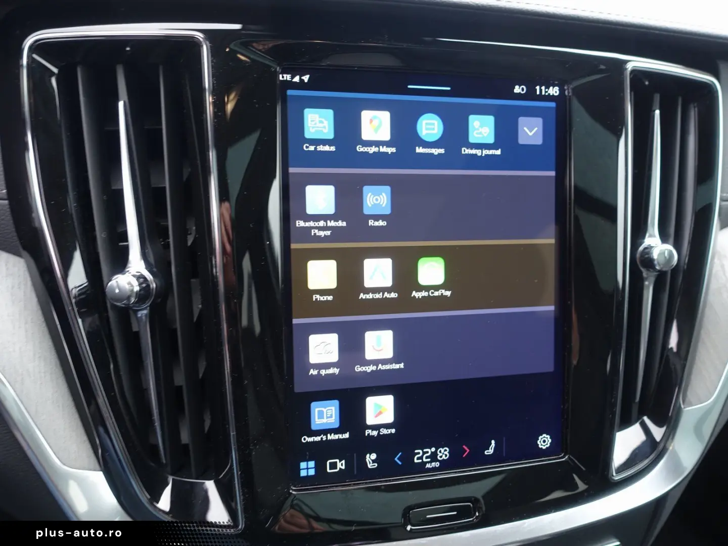 VOLVO V60 B4 Ultra Dark B&W Massage AHK 360  HeadUP