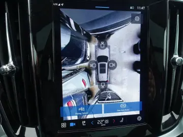 VOLVO V60 B4 Ultra Dark B&W Massage AHK 360  HeadUP