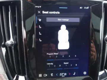 VOLVO V60 B4 Ultra Dark B&W Massage AHK 360  HeadUP