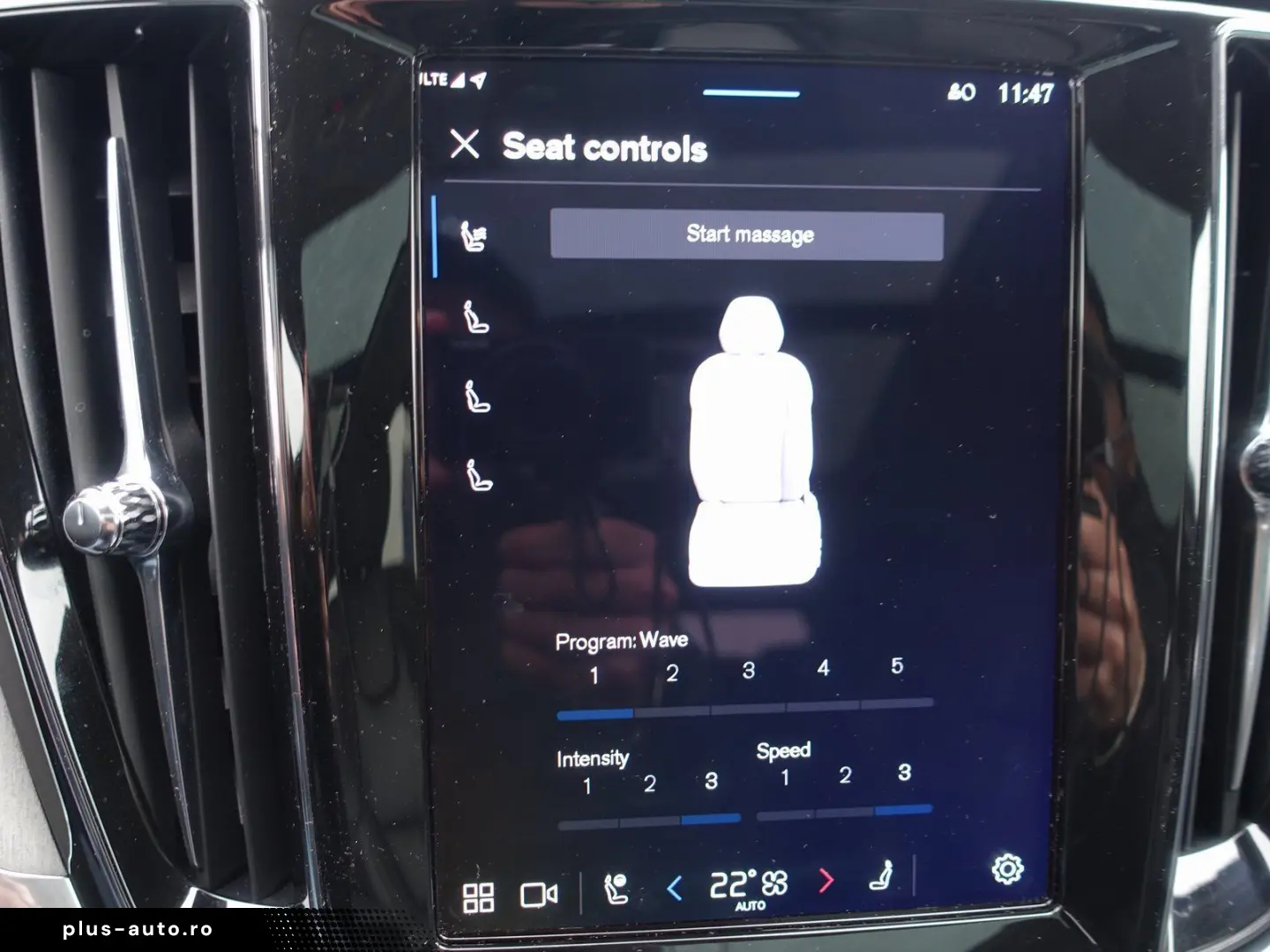 VOLVO V60 B4 Ultra Dark B&W Massage AHK 360  HeadUP