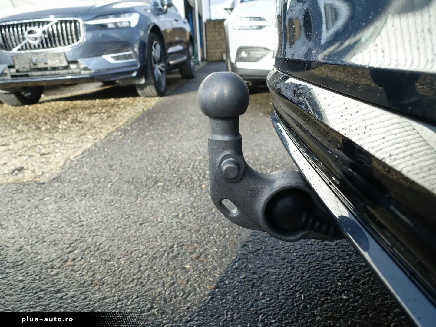 VOLVO V60 B4 Ultra Dark B&W Massage AHK 360  HeadUP