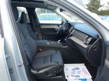 VOLVO XC90 Plus Bright T8 AWD Plug-in hybrid PANO HUD