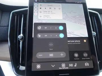 VOLVO XC90 Plus Bright T8 AWD Plug-in hybrid PANO HUD