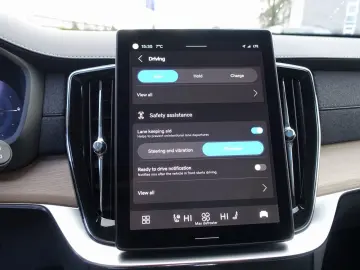 VOLVO XC90 Plus Bright T8 AWD Plug-in hybrid PANO HUD