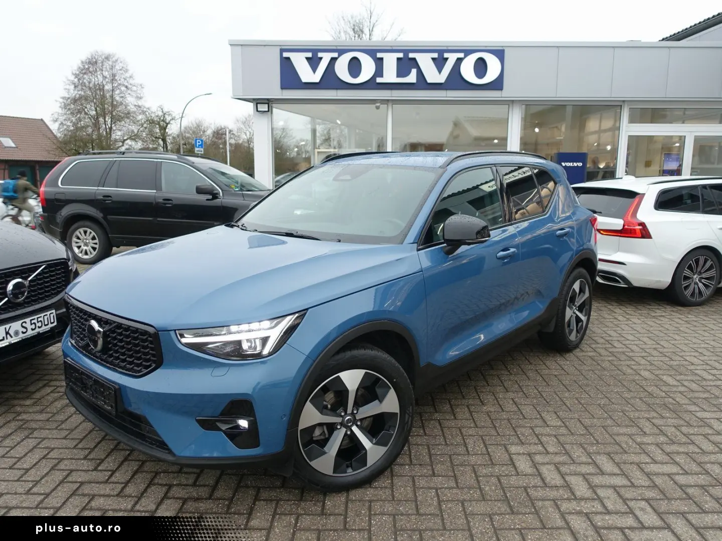 VOLVO XC40 Plus B3 Dark 360  H&K Carplay Memory BLIS