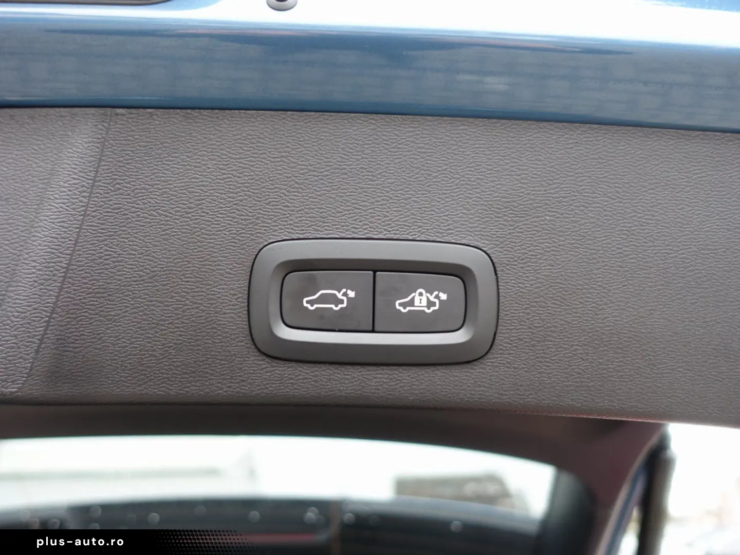 VOLVO XC40 Plus B3 Dark 360  H&K Carplay Memory BLIS