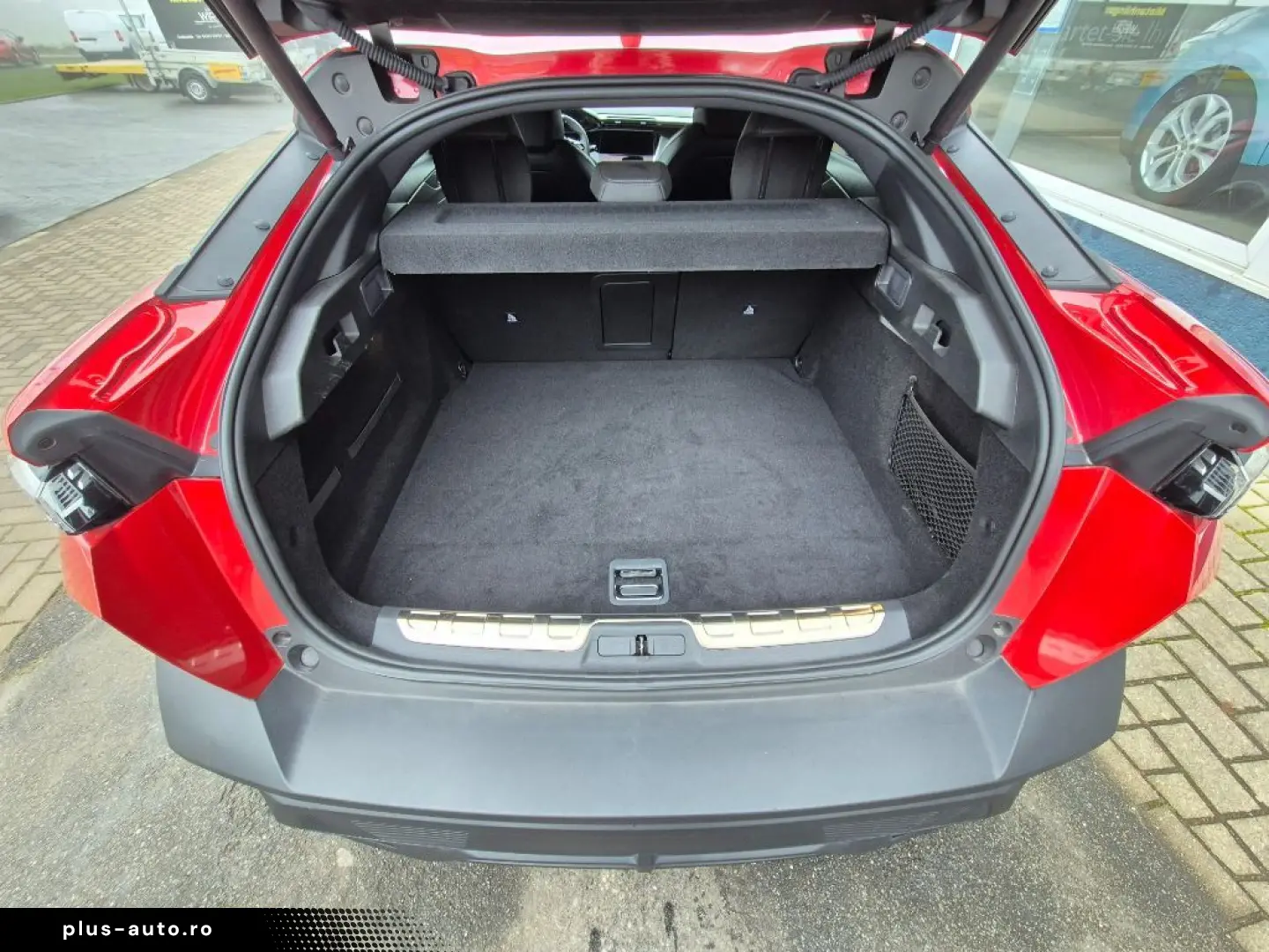 PEUGEOT 408 GT Hybrid 180 EAT8 LEDER FOCAL 360 CAM LED