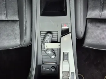 PEUGEOT 408 GT Hybrid 180 EAT8 LEDER FOCAL 360 CAM LED