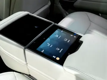 Land Rover Range Rover P550e PHEV Autobiography L460