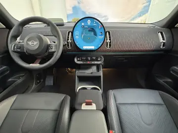 MINI Cooper C Countryman JCW Trim PackageL Pano ACC