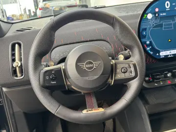 MINI Cooper C Countryman JCW Trim PackageL Pano ACC