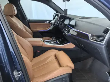 BMW X5 xDrive40i (2019)