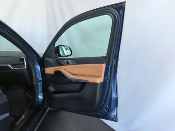 BMW X5 xDrive40i (2019)