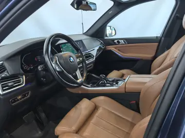 BMW X5 xDrive40i (2019)