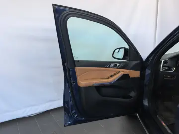 BMW X5 xDrive40i (2019)