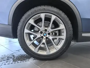 BMW X5 xDrive40i (2019)