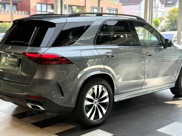 MERCEDES-BENZ GLE 400 e 4M AMG PremiumPlus Pano HuD Luftf