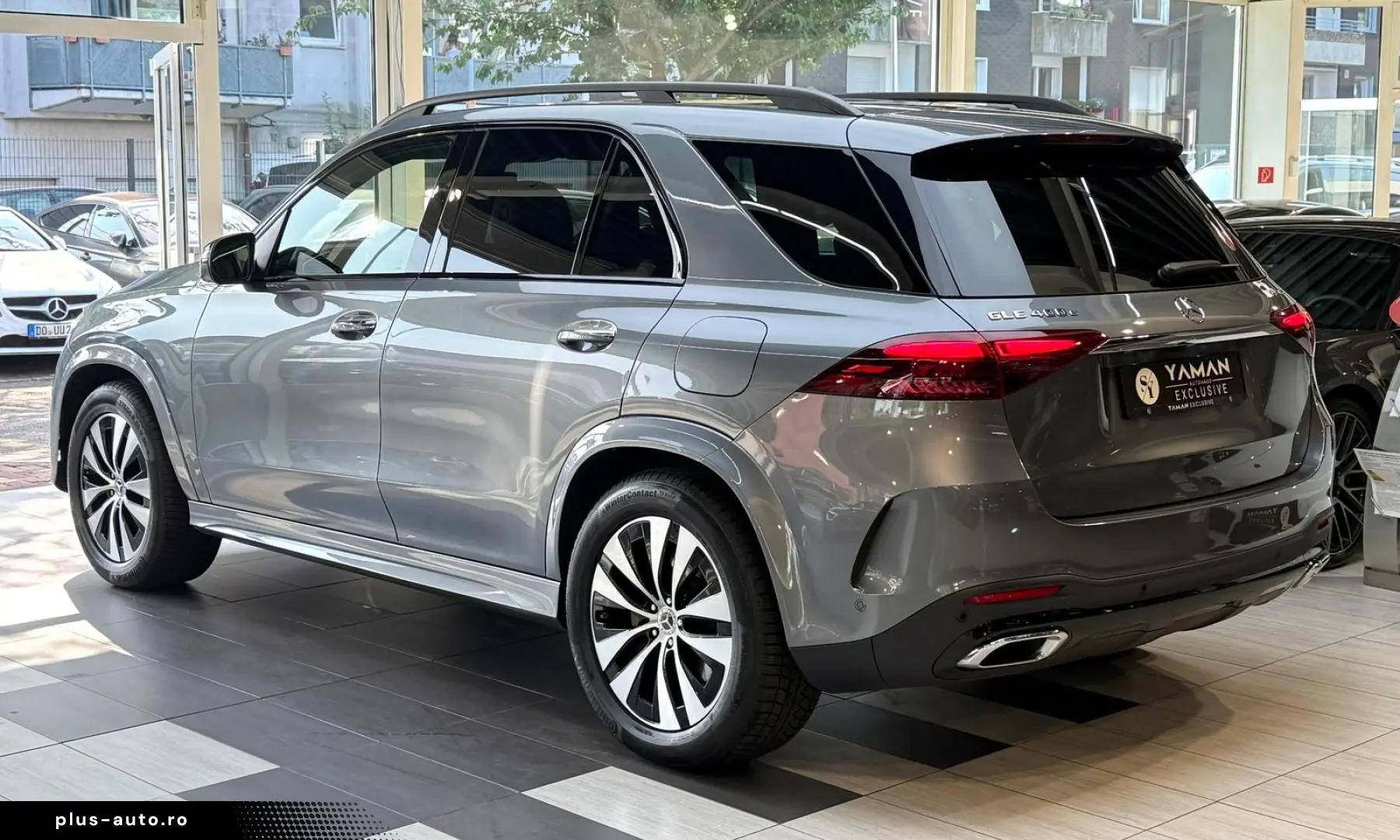 MERCEDES-BENZ GLE 400 e 4M AMG PremiumPlus Pano HuD Luftf