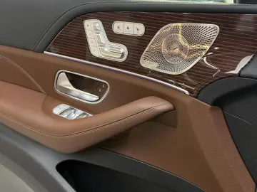 MERCEDES-BENZ GLE 400 e 4M AMG PremiumPlus Pano HuD Luftf