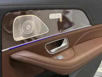 MERCEDES-BENZ GLE 400 e 4M AMG PremiumPlus Pano HuD Luftf