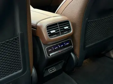 MERCEDES-BENZ GLE 400 e 4M AMG PremiumPlus Pano HuD Luftf