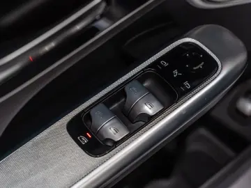 MERCEDES-BENZ GLC 300d 4Matic AMG-LINE NIGHT BURMESTER 20 LM