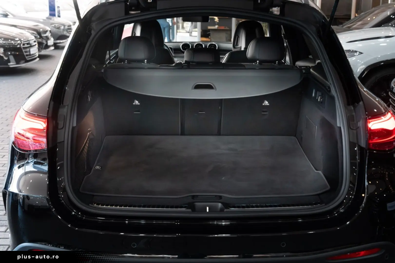 MERCEDES-BENZ GLC 300d 4Matic AMG-LINE NIGHT BURMESTER 20 LM