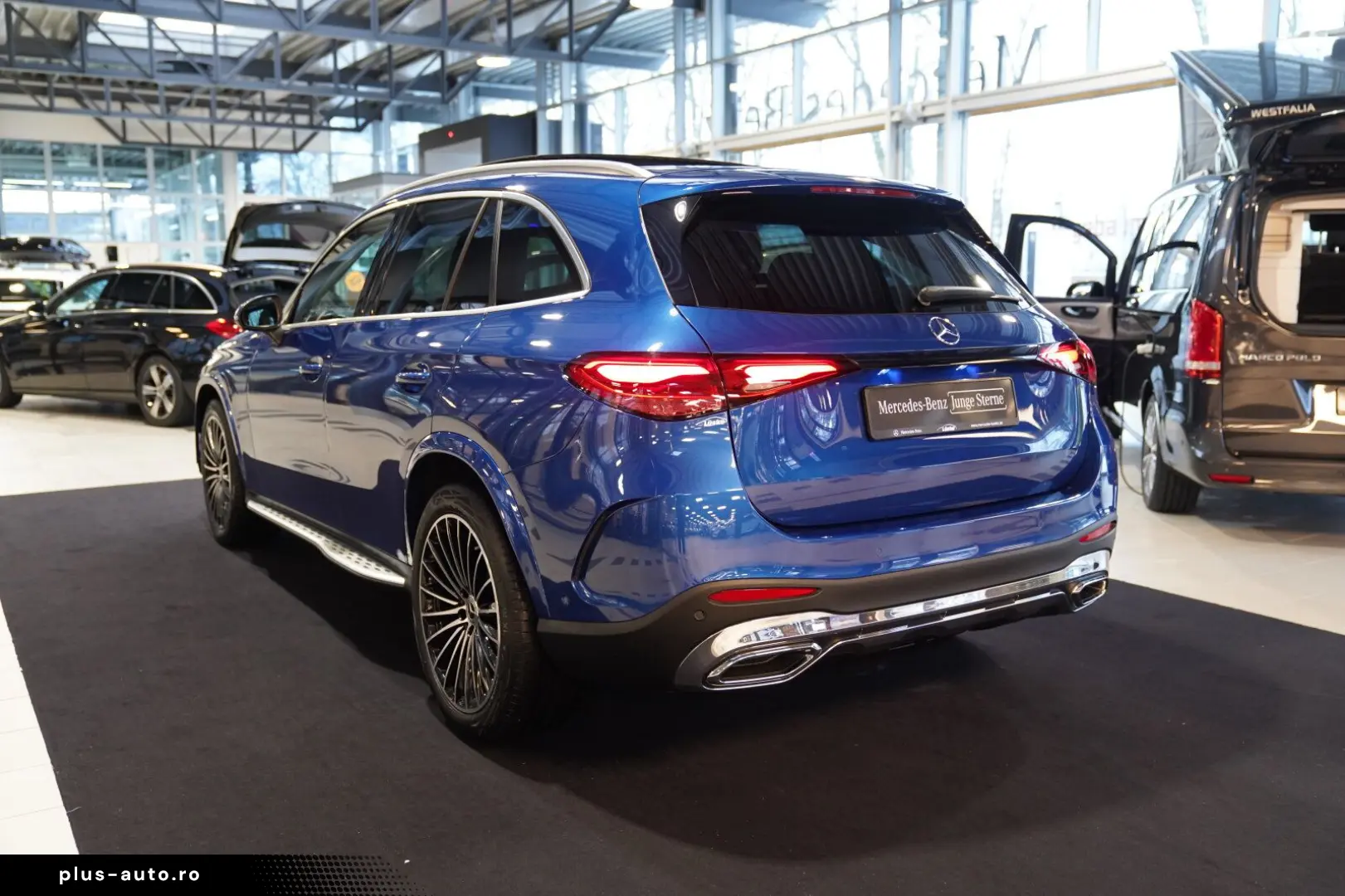 MERCEDES-BENZ GLC 220 d 4M AMG Line Vielspeiche Panorama AHK