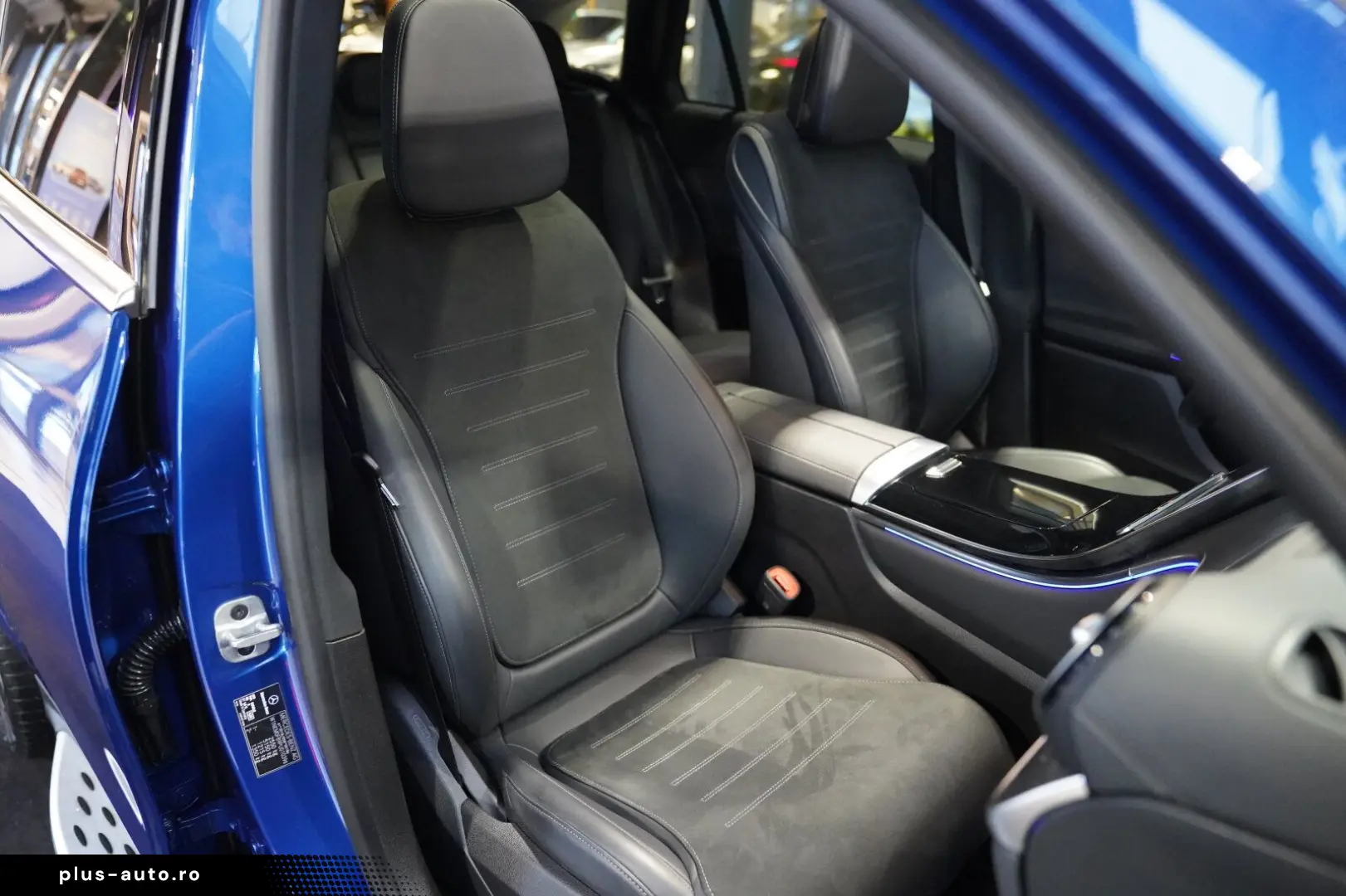 MERCEDES-BENZ GLC 220 d 4M AMG Line Vielspeiche Panorama AHK