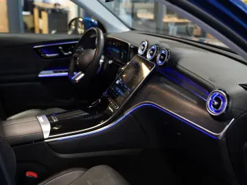 MERCEDES-BENZ GLC 220 d 4M AMG Line Vielspeiche Panorama AHK