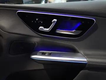 MERCEDES-BENZ GLC 220 d 4M AMG Line Vielspeiche Panorama AHK