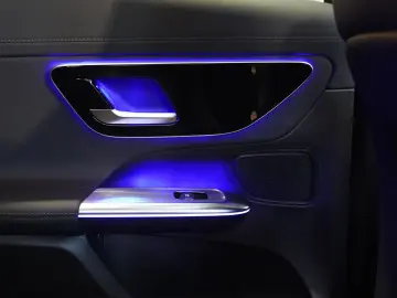 MERCEDES-BENZ GLC 220 d 4M AMG Line Vielspeiche Panorama AHK