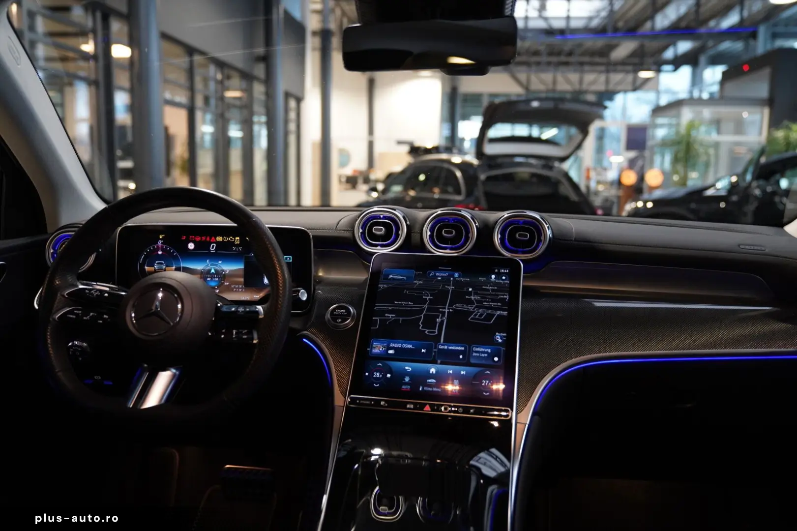 MERCEDES-BENZ GLC 220 d 4M AMG Line Vielspeiche Panorama AHK