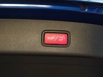 MERCEDES-BENZ GLC 220 d 4M AMG Line Vielspeiche Panorama AHK