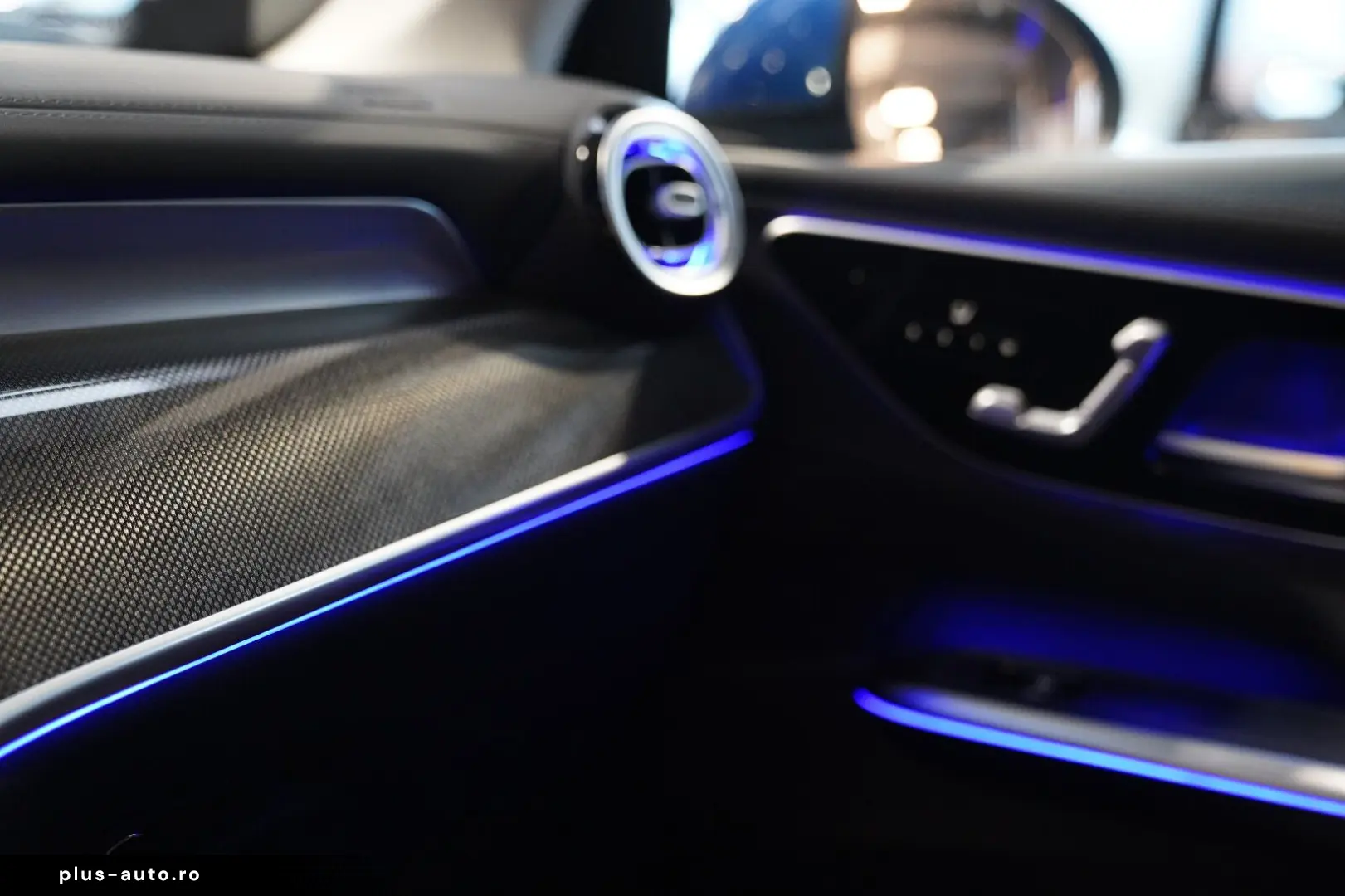 MERCEDES-BENZ GLC 220 d 4M AMG Line Vielspeiche Panorama AHK