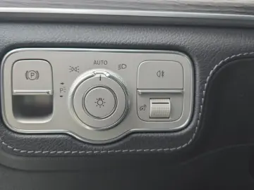 MERCEDES-BENZ GLE 350 de 4M AMG Pano HUD Burm Luft AHK 360