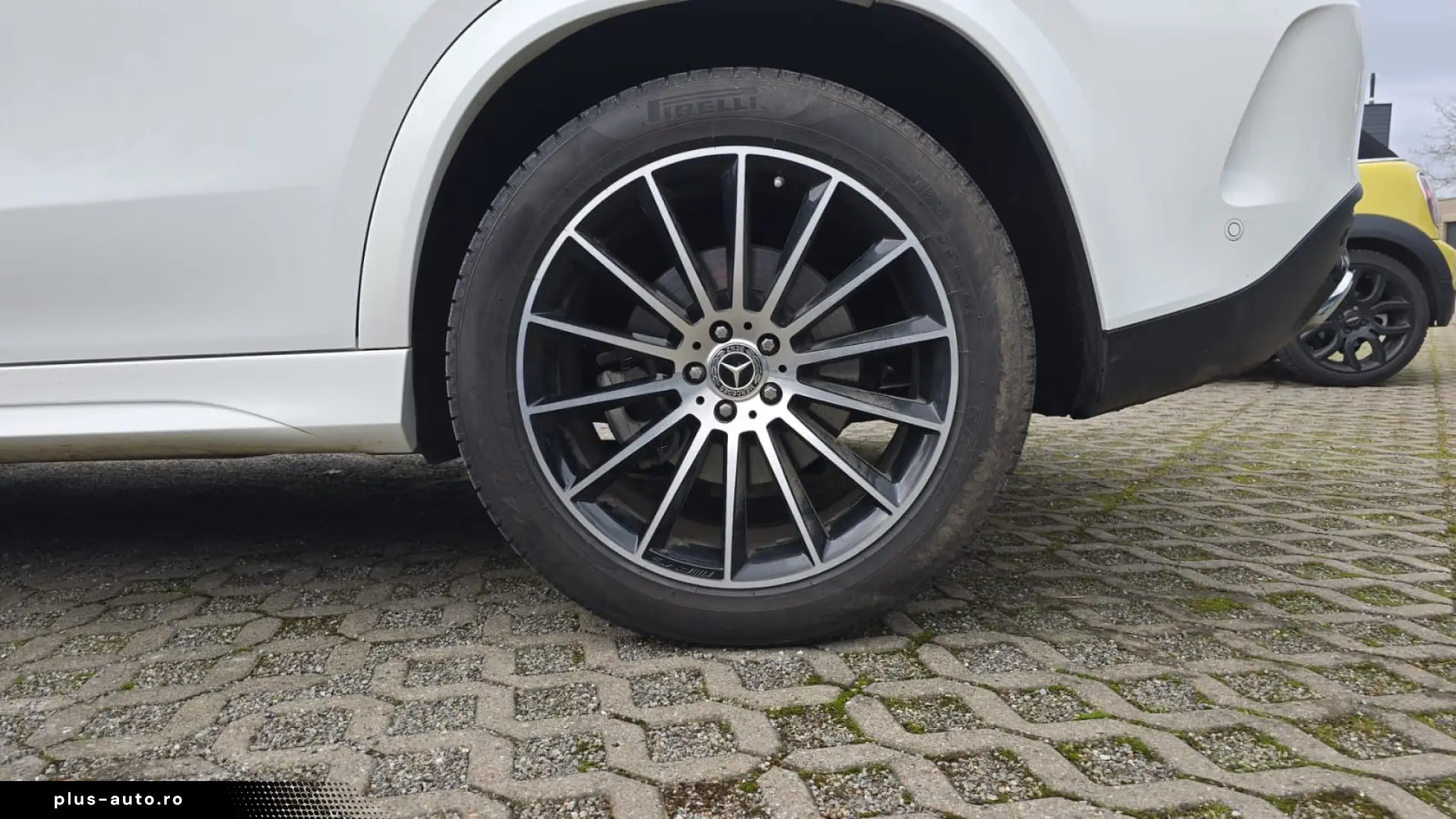 MERCEDES-BENZ GLE 350 de 4M AMG Pano HUD Burm Luft AHK 360