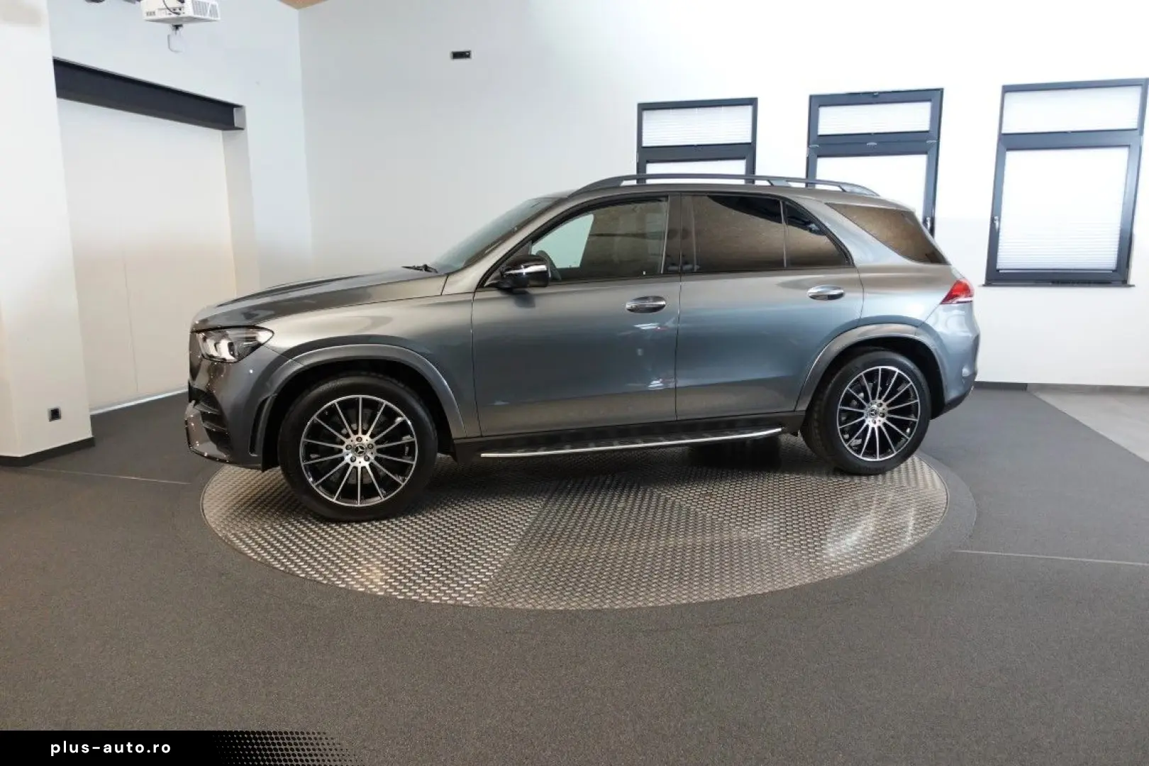 MERCEDES-BENZ GLE 450 4Matic Pano AMG Standh. 21  360