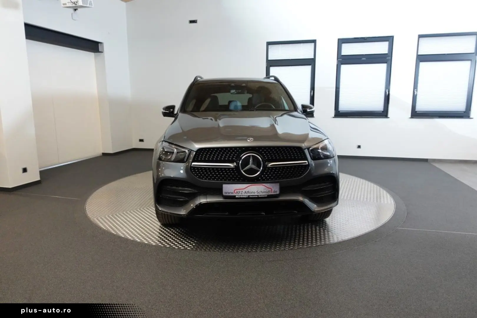 MERCEDES-BENZ GLE 450 4Matic Pano AMG Standh. 21  360