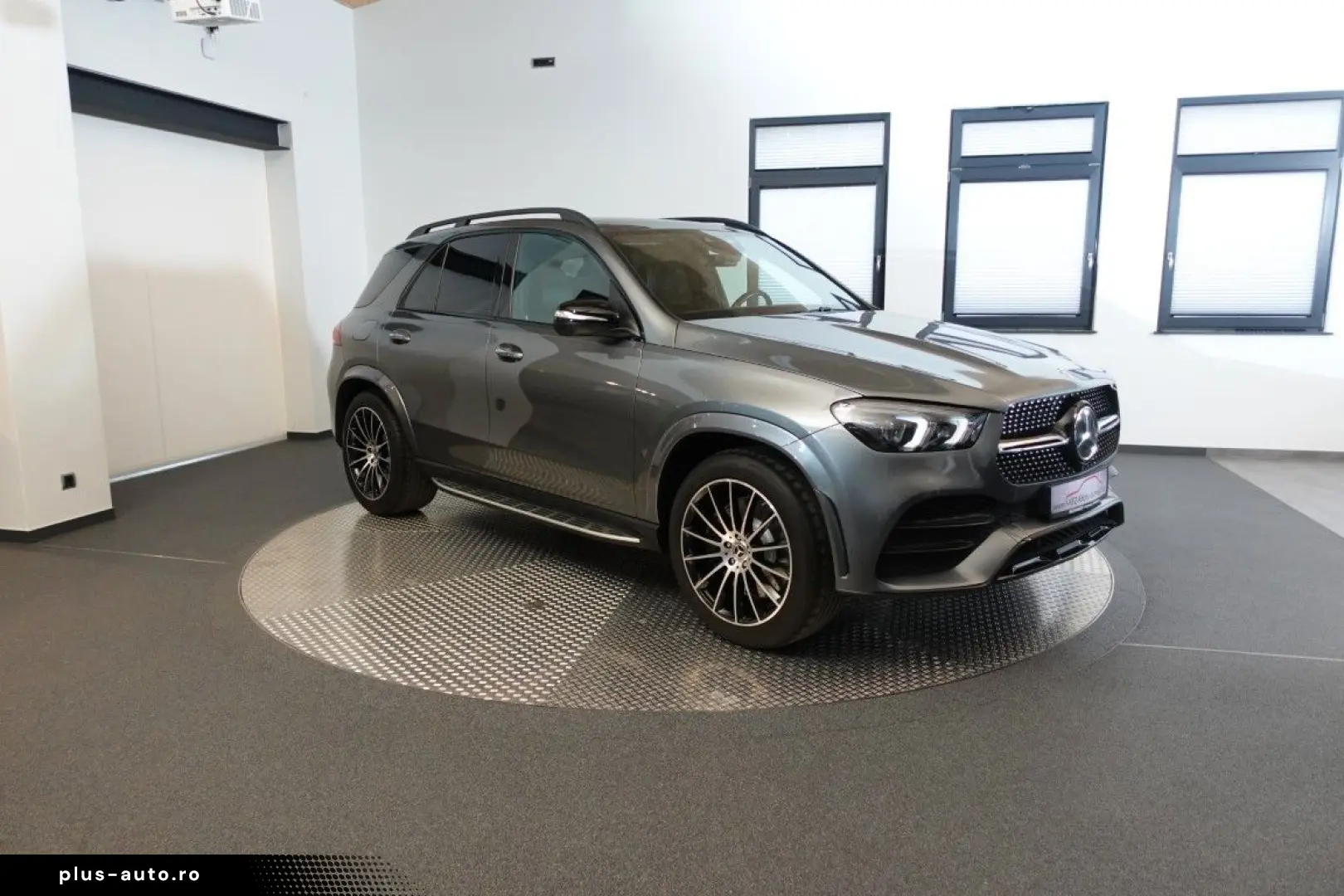 MERCEDES-BENZ GLE 450 4Matic Pano AMG Standh. 21  360