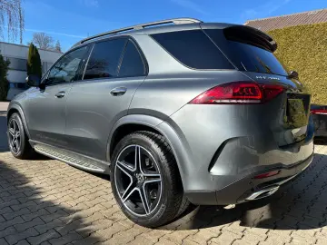 MERCEDES-BENZ GLE400D PANO DISTR BURM 7-SITZER AMG-LINE
