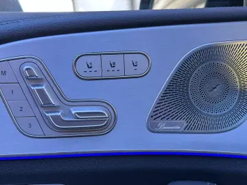 MERCEDES-BENZ GLE400D PANO DISTR BURM 7-SITZER AMG-LINE