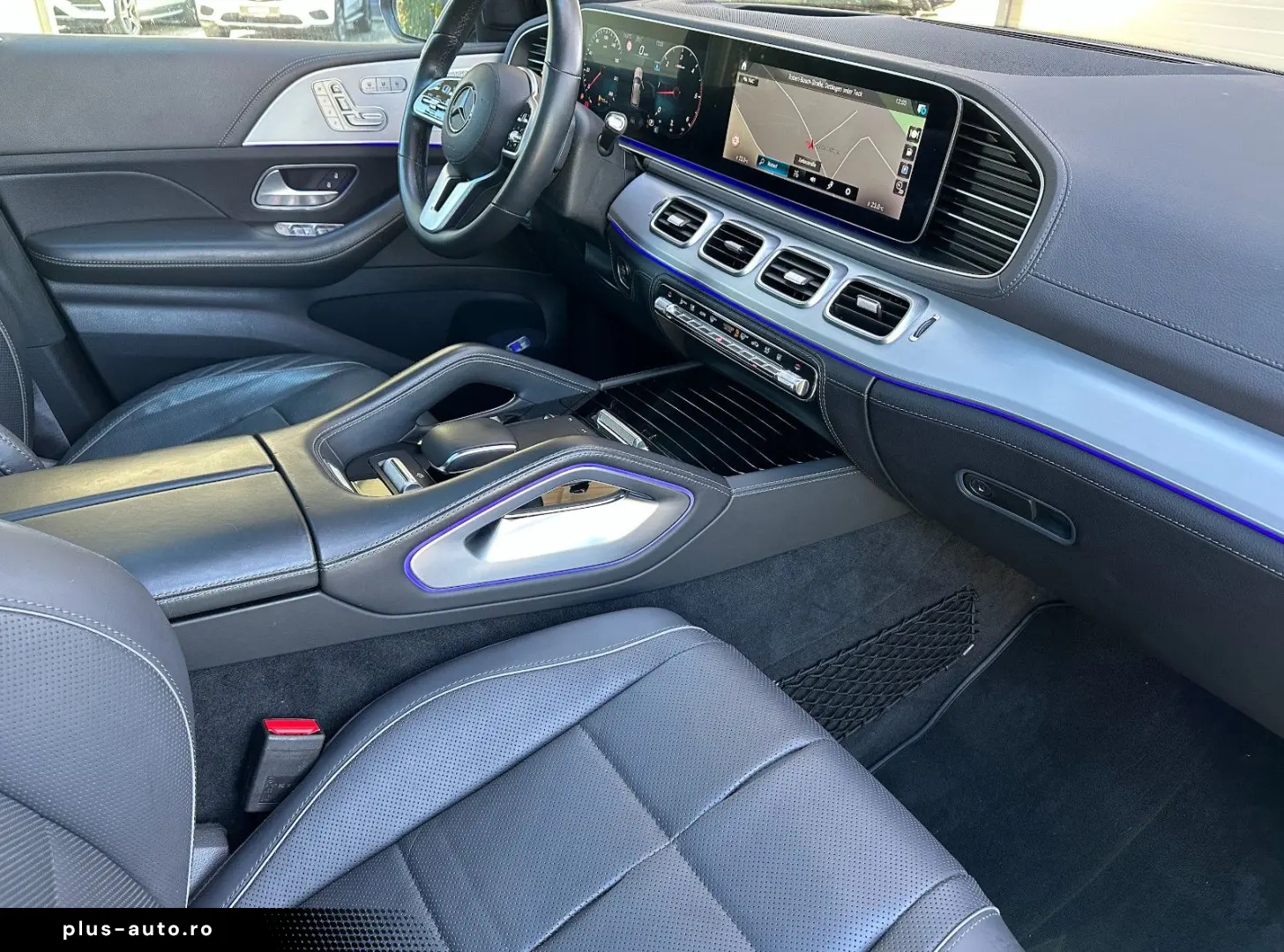 MERCEDES-BENZ GLE400D PANO DISTR BURM 7-SITZER AMG-LINE