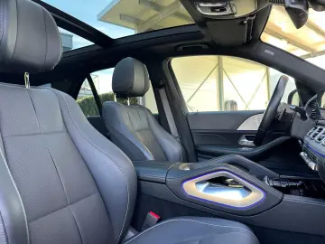 MERCEDES-BENZ GLE400D PANO DISTR BURM 7-SITZER AMG-LINE