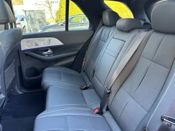 MERCEDES-BENZ GLE400D PANO DISTR BURM 7-SITZER AMG-LINE