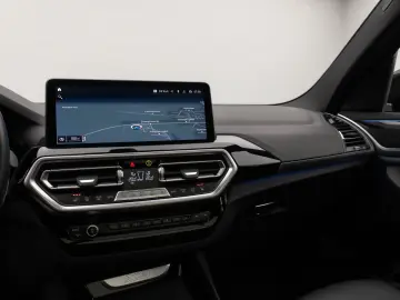 BMW X3 xD30e M Sport Panorama 360  HUD DAB HiFi AHK