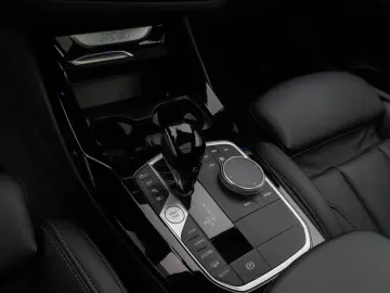 BMW X3 xD30e M Sport Panorama 360  HUD DAB HiFi AHK