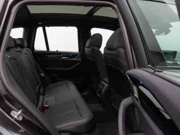 BMW X3 xD30e M Sport Panorama 360  HUD DAB HiFi AHK